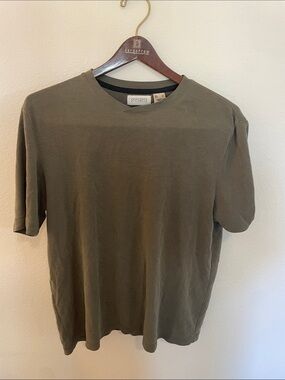 CONCEPTS+Versatile Olive Short-Sleeve Crewneck Tee